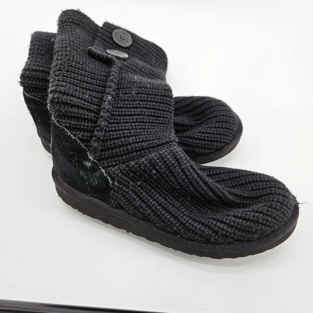 UGG Classic Cardy Black Knit Button Tall Slouch Winter Boots Cozy Size 5